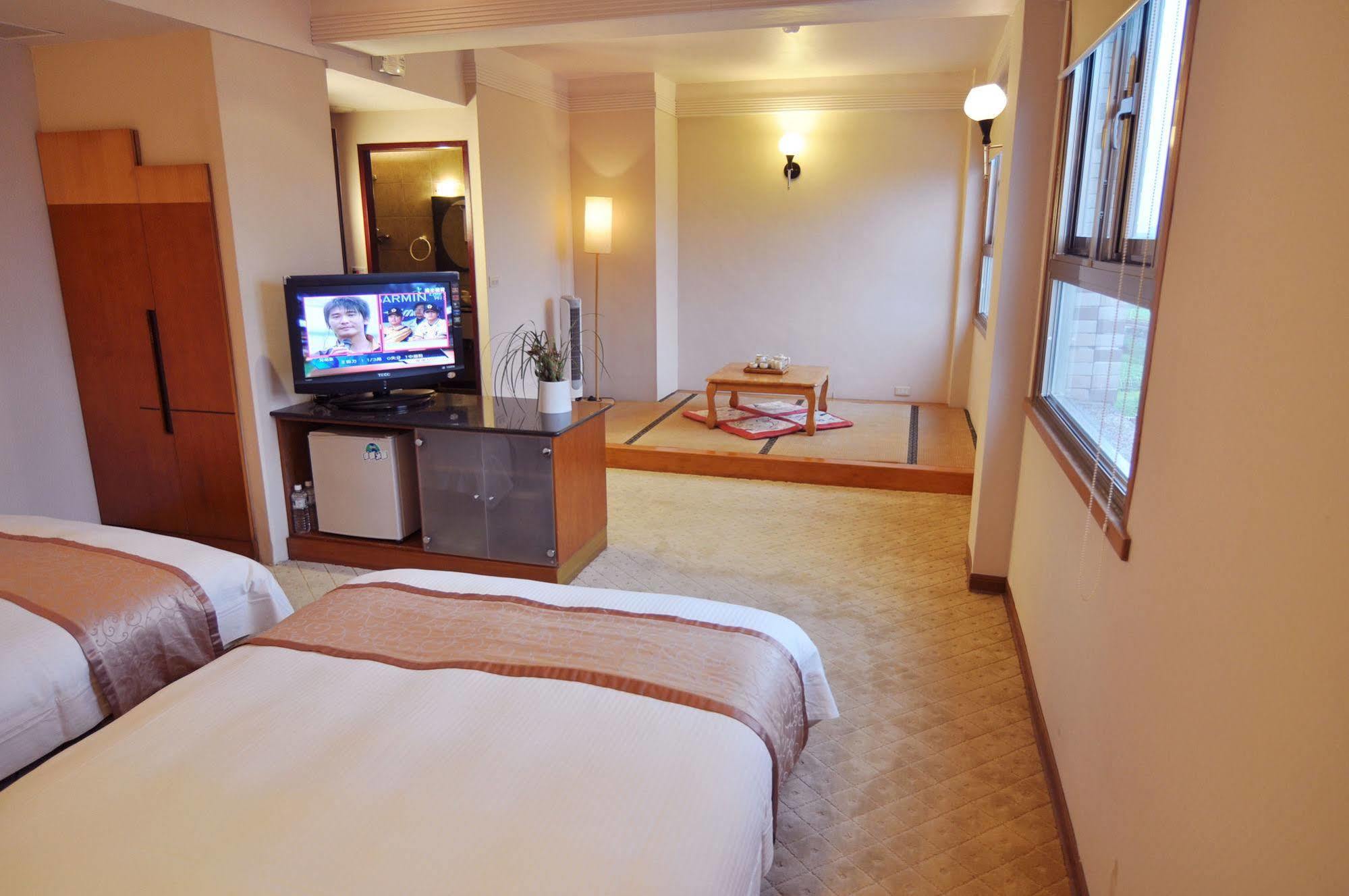Tian Long Hotel Jiaoxi Esterno foto